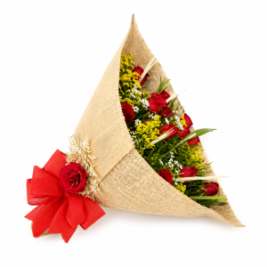 Buquê Especial 15 Rosas na Juta - Rustico Chic
